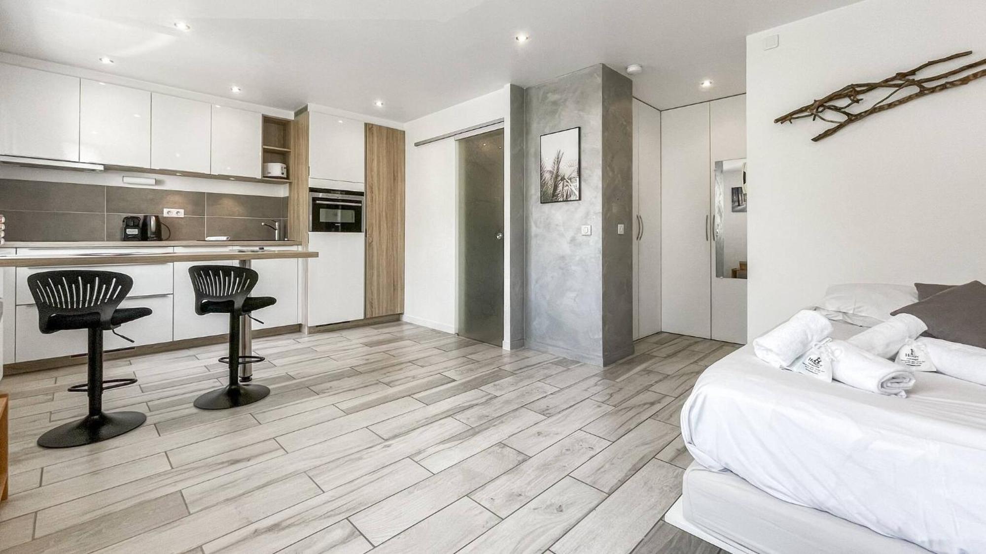 Homey Tidy - New / Proche Centre Annecy / Parking Gratuit / Logement Entierement Equipe Exteriör bild